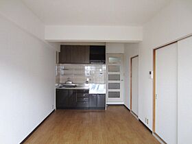 大阪府岸和田市小松里町（賃貸マンション3LDK・3階・57.00㎡） その3