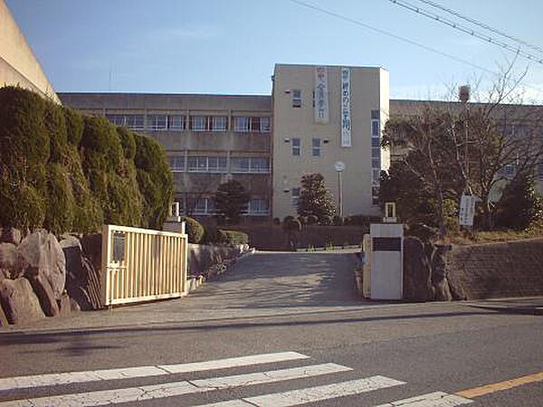 画像18:【中学校】貝塚市立第四中学校まで2608ｍ