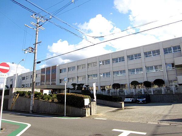 画像17:【中学校】熊取町立熊取北中学校まで2293ｍ