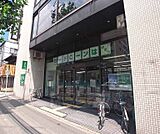 京都中央信用金庫 壬生支店まで71m 四条御前通りを西へいったところにあります。四条通り沿いです。