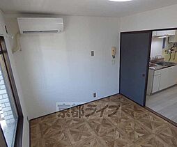 JR山陰本線 嵯峨嵐山駅 徒歩10分の賃貸マンション 4階1Kのリビング/ダイニング