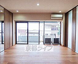 京都市営烏丸線 丸太町駅 徒歩13分の賃貸マンション 2階2LDKのリビング/ダイニング
