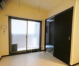 JR山陰本線 太秦駅 徒歩8分の賃貸マンション 1階1DKのリビング/ダイニング