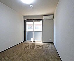 JR山陰本線 円町駅 徒歩5分の賃貸アパート 3階1Kのリビング/ダイニング