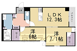 シャーメゾン三条東山 2階