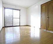 玄関入ってスグのお部屋