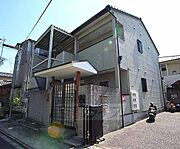 2階建ての和風テストのマンション。