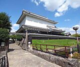 勝竜寺城跡地まで510m