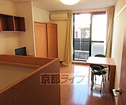 天井の高いお部屋です