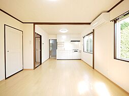 タジリシーサイドヴィラC 102 1階2LDKのリビング/ダイニング