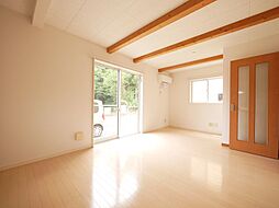 フレンズハウス滑川本町B 2LDKのリビング/ダイニング