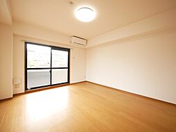 シャンテクレール 201 2階ワンルームのリビング/ダイニング