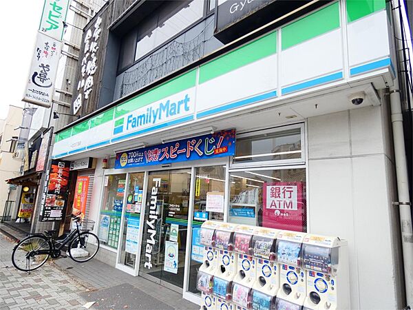 画像16:ファミリーマート 一之江三丁目店（661m）