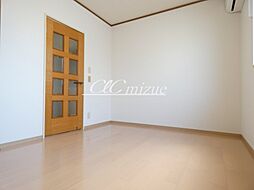 プリムローズG 2階ワンルームのリビング/ダイニング