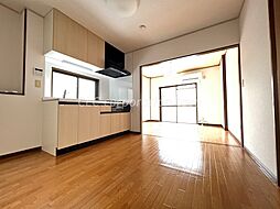 東京メトロ東西線 南砂町駅 徒歩9分の賃貸マンション 3階2LDKのリビング/ダイニング