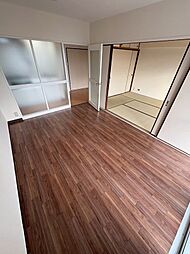 梅田マンション 8階3Kのリビング/ダイニング