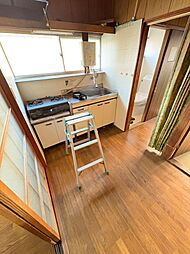 渡辺方貸家 4Kのリビング/ダイニング