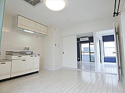 JR常磐線 北千住駅 徒歩11分の賃貸マンション 2階2DKのリビング/ダイニング