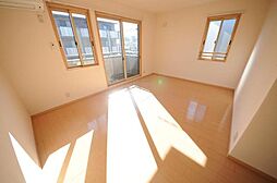 コリーヌ・ドゥ 103 1階1LDKのリビング/ダイニング