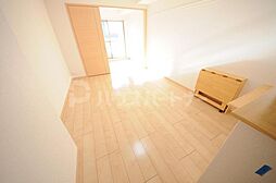 ヴェルジールおおたかの森 210 2階1LDKのリビング/ダイニング