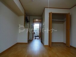 カーサエテルノ 202 2階ワンルームのリビング/ダイニング