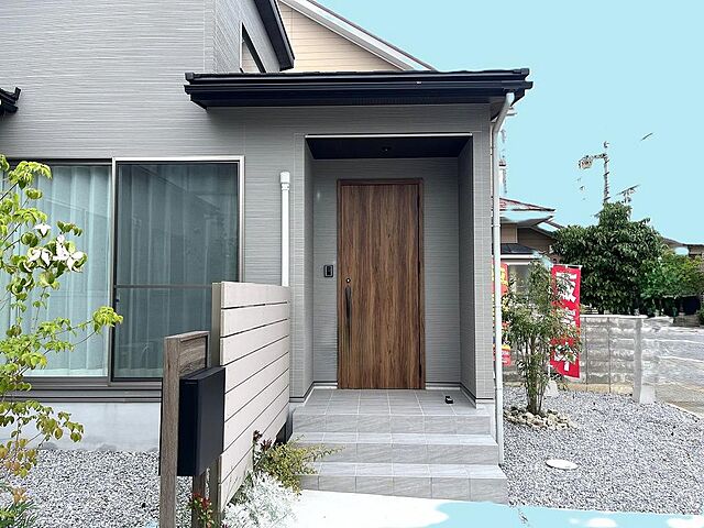 エントランス 彦根市西今町