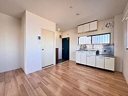 第一 ストーク マンション 0305 3階2DKのリビング/ダイニング