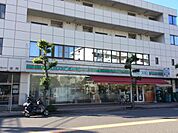 ローソンストア100立川南通店 224m