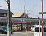 周辺：セブンイレブン 三鷹牟礼6丁目店（583m）