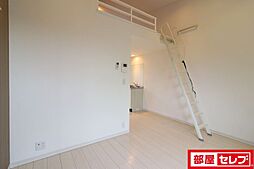 Amolir 1階ワンルームのリビング/ダイニング