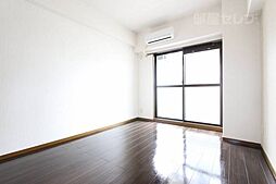 ドルフ亀島I 5階1Kのリビング/ダイニング