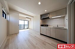 アレフガルド 6階1DKのリビング/ダイニング