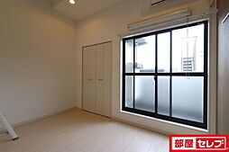 ホワイトアゲート 2階ワンルームのリビング/ダイニング