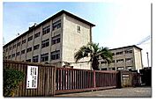 愛知県立五条高校 1827m