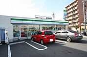 ファミリーマート中村並木店 435m