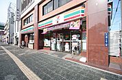 セブンイレブン名古屋浅間町店 369m