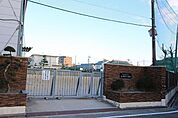 名古屋市立長須賀小学校 429m
