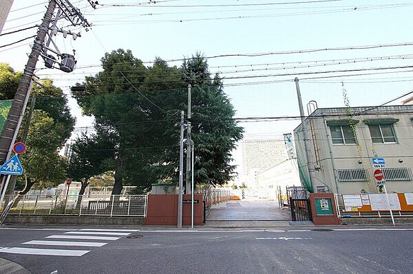 画像26:名古屋市立冨士中学校 285m