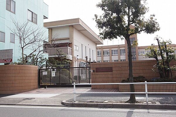 画像22:名古屋市立米野小学校 215m
