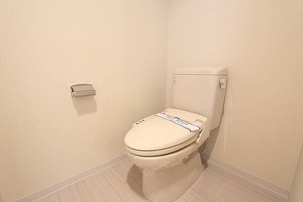 画像8:ウォシュレットつきのトイレです