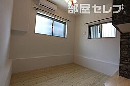 Scottsdale 1階ワンルームのリビング/ダイニング