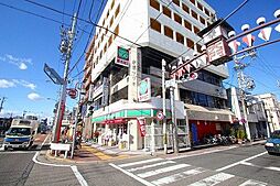 ローソンストア100太閤通六丁目店 87m