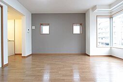 ラ　イスラ　グランデ 3階1Kのリビング/ダイニング