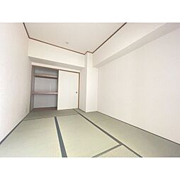 リーベンイセヤマ 7階2LDKの室内