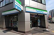 ファミリーマート丸の内大津通店 210m