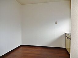 湖琴マンション 1階1DKのリビング/ダイニング