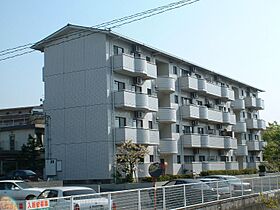 ヴェラハイツ山本  ｜ 滋賀県草津市笠山４丁目（賃貸マンション3LDK・3階・70.06㎡） その1