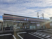 セブンイレブン富士吉田新西原店（485m）
