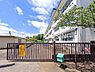 周辺：平塚市立豊田小学校 徒歩20分。 1570m