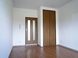 アースマーシーマンション 3階1Kのリビング/ダイニング